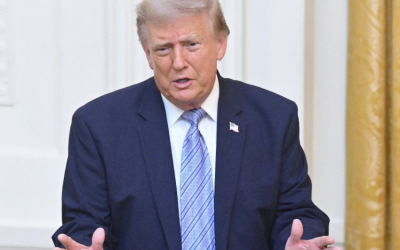 TRUMP FIRMA AVAL PARA PRODUCIR MÁS ALUMINIO EN EU Y BAJAR ARANCELES DE IMPORTACIÓN