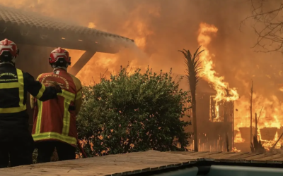 ESPAÑA Y FRANCIA EVACUAN A 270 MIL PERSONAS POR LOS INCENDIOS FORESTALES INCONTROLABLES