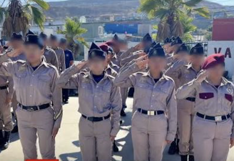 SEP ORDENA EL CIERRE DE TODAS LAS ESCUELAS MILITARIZADAS; LAS PROHÌBE LA CONSTITUCIÒN Y LAS LEYES