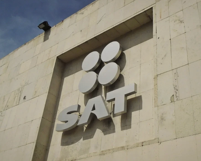DENUNCIA SAT ANTE FGR A 74 DE SUS FUNCIONARIOS; LA MAYORÍA POR ACCESO ILÍCITO A LOS SISTEMAS