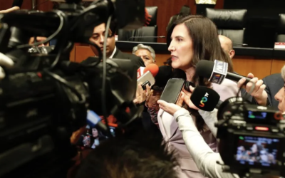 KENIA LÓPEZ RABADÁN LLAMA A LOS DIPUTADOS CARLOS GUTIÉRREZ Y ARTURO ÁVILA A LA CIVILIDAD