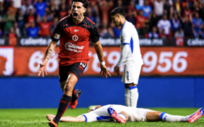 LA `JOYA` GIL MORA SE VISTE DE HÉROE Y XOLOS DERROTA A CRUZ AZUL EN LA FRONTERA