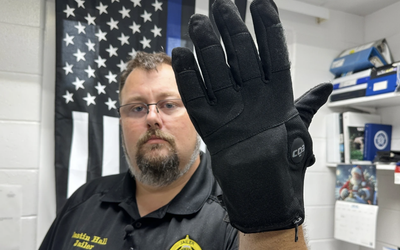 ICE COMPRARÁ 6 MIL GUANTES CON DESCARGAS ELÉCTRICAS PARA SOMETER A MIGRANTES