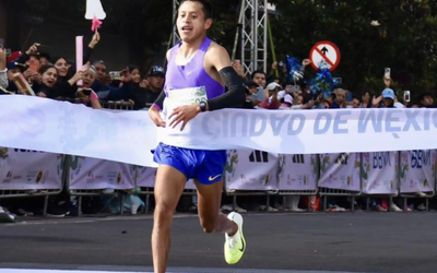 EL PERUANO CRISTHIAN PACHECO TRIUNFADOR DEL MARATÓN INTERNACIONAL DE LA CIUDAD DE MÉXICO