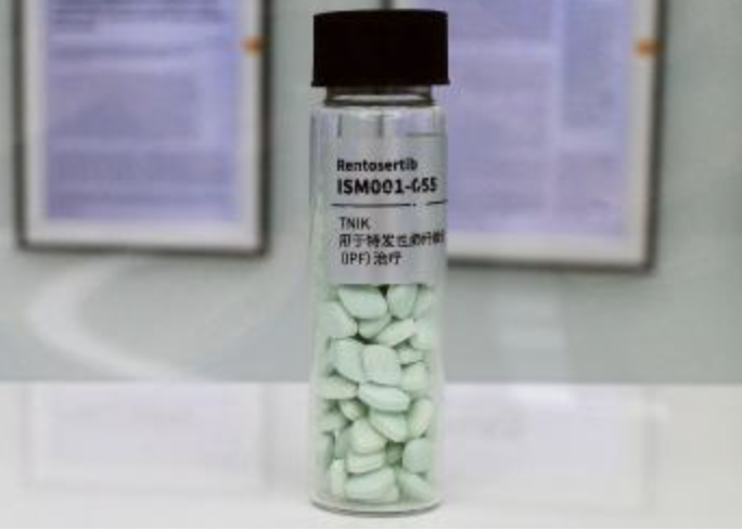 MEDICAMENTO DESCUBIERTO POR IA ENTRA EN ENSAYO; TRATARÀ LA FIBROSIS PULMONAR IDIOPÀTICA