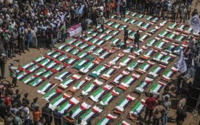 GAZA REALIZA FUNERAL MASIVO PARA 105 PERSONAS HALLADAS BAJO ESCOMBROS TRAS 3 AÑOS DE BOMBARDEO