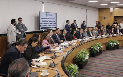 LA COMISIÓN DE HACIENDA EXTERNA A HACIENDA SUS DUDAS SOBRE LA DEUDA, RECAUDACIÓN Y HUACHICOL FISCAL