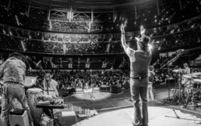ENRIQUE BUNBURY TRIUNFA EN MÉXICO TRAS VENCER SU ENFERMEDAD Y DAR MARCHA ATRÁS A SU RETIRO